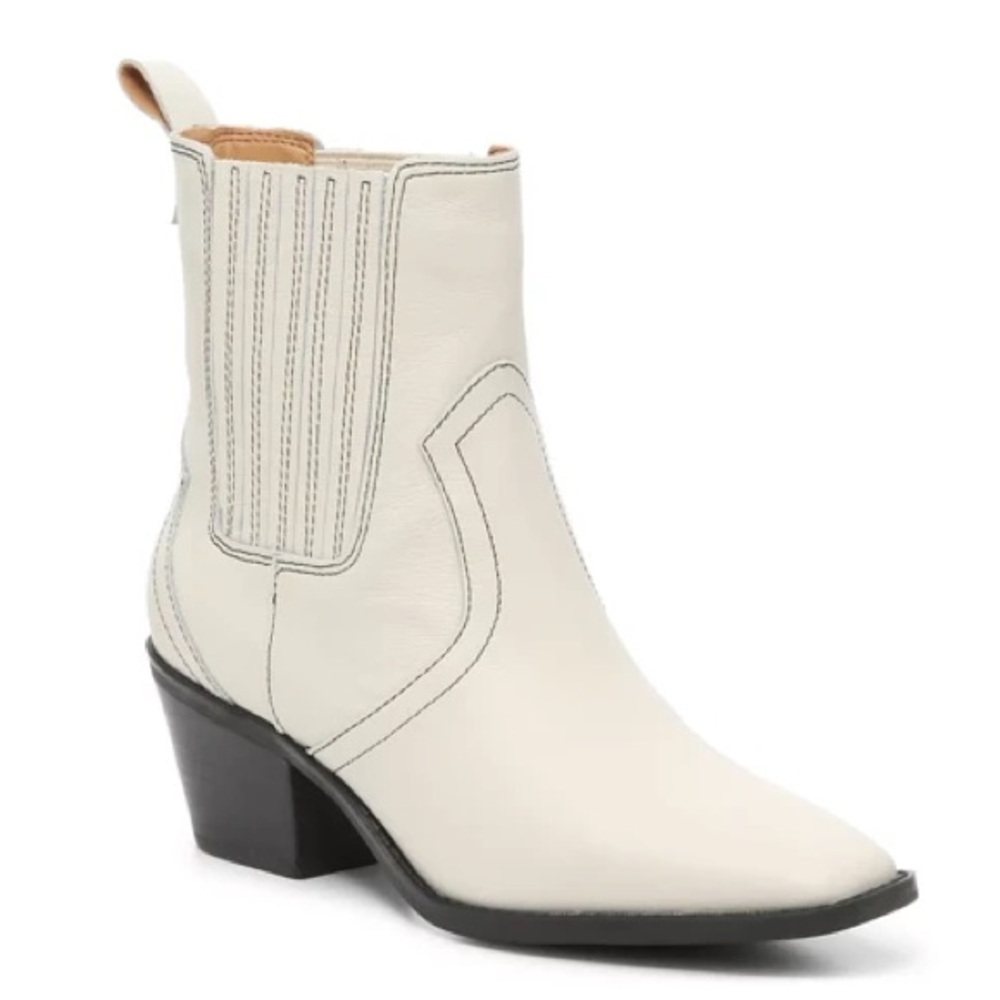 Crown Vintage Boots